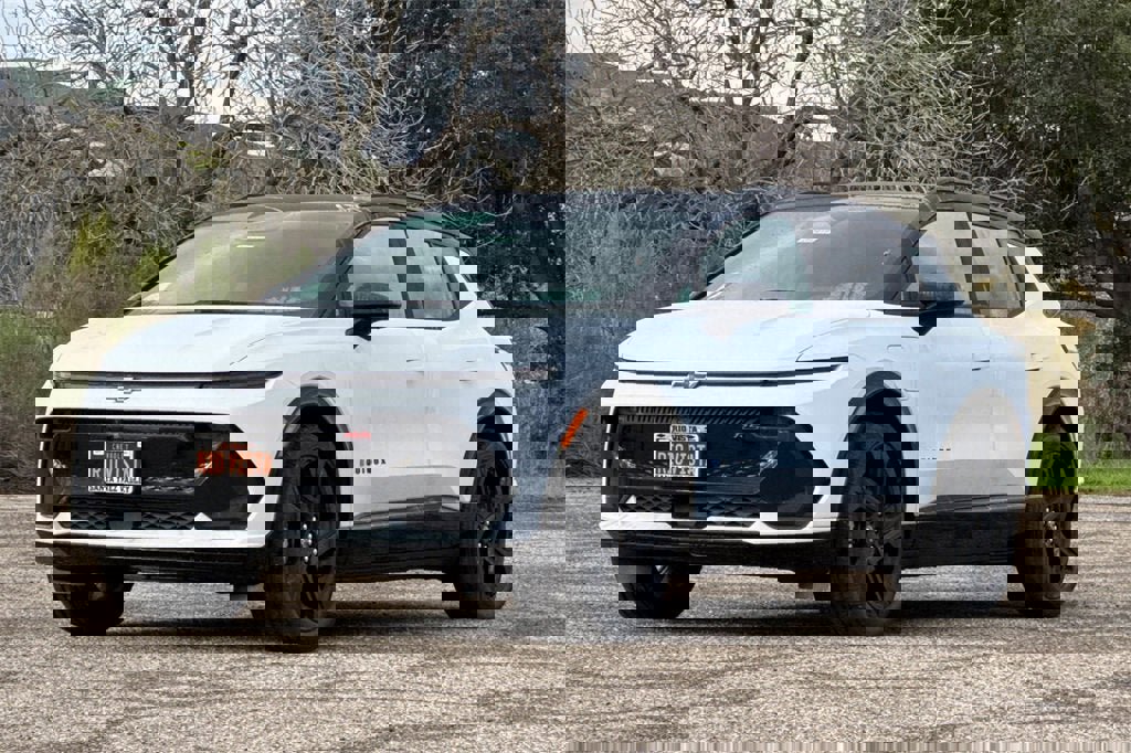 New 2026 Chevrolet Equinox EV RS image 8