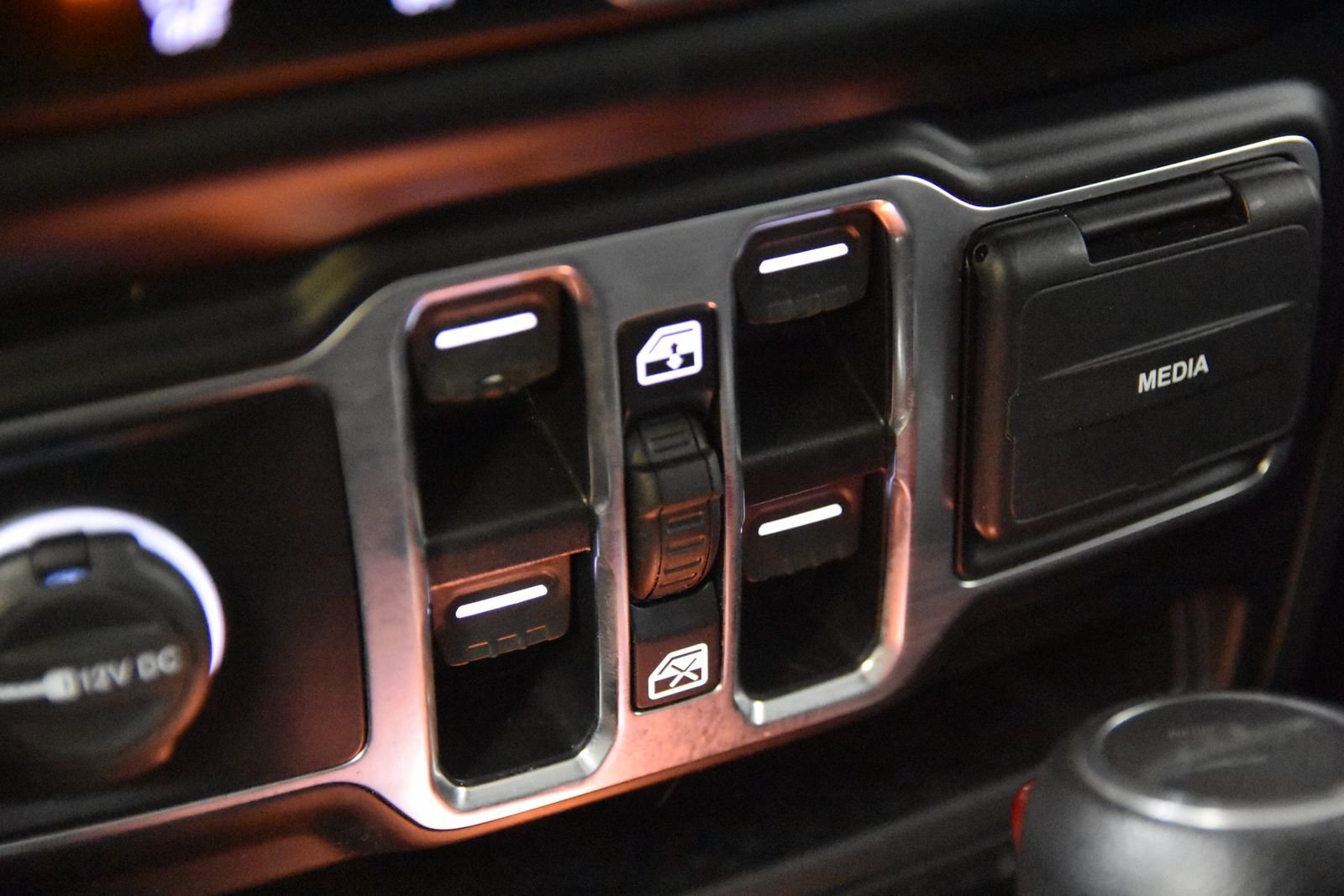 Used 2022 Jeep Gladiator Sport AWD/4WD image 22