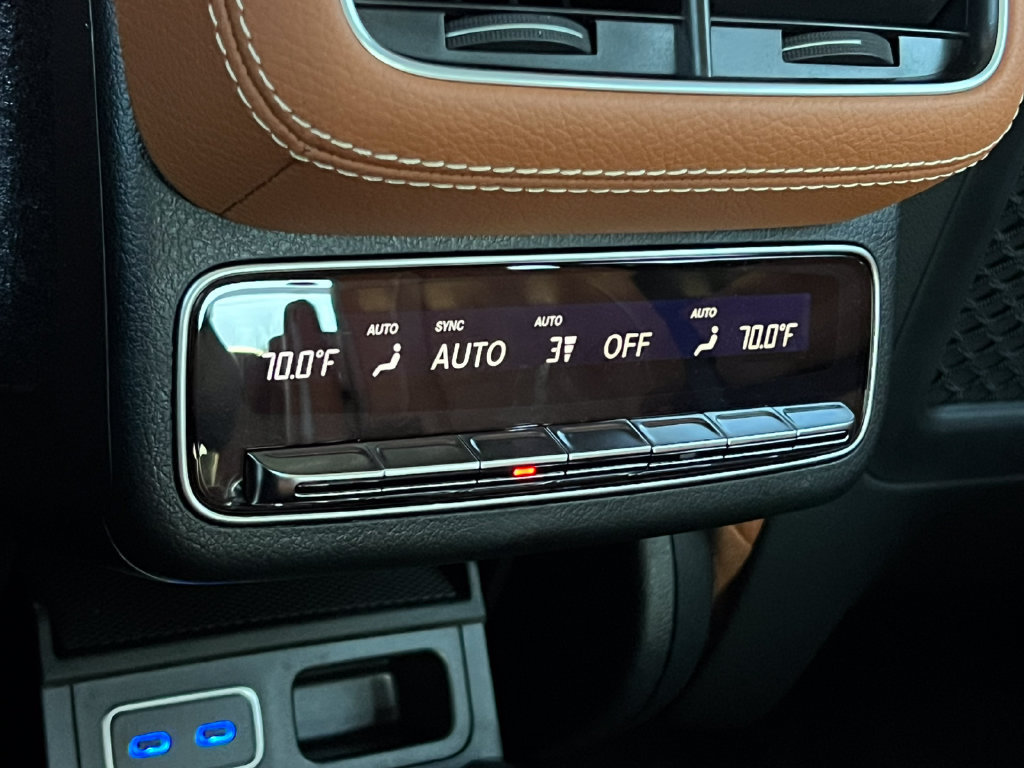 New 2027 Mercedes-Benz GLS 450 4MATIC image 40