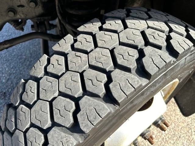 Used 2012 Ford F550 XL w/ Payload Upgrade Pkg image 20