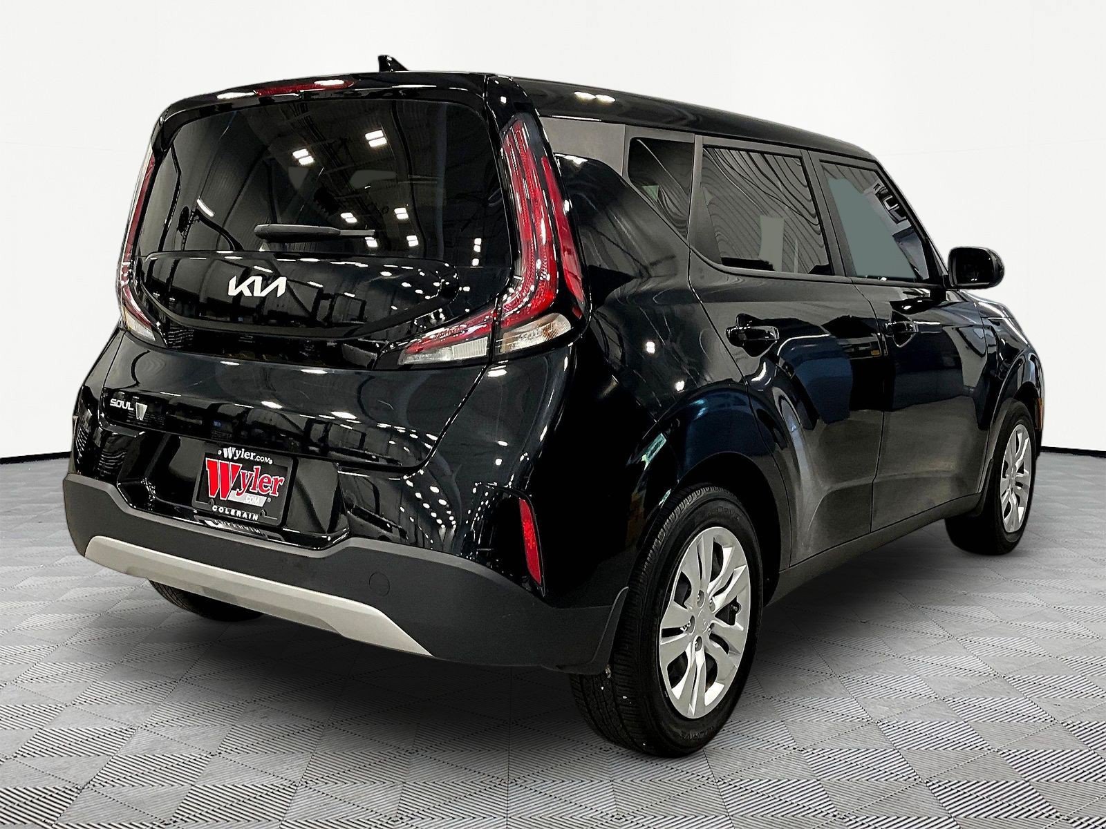 Used 2024 Kia Soul LX FWD image 6