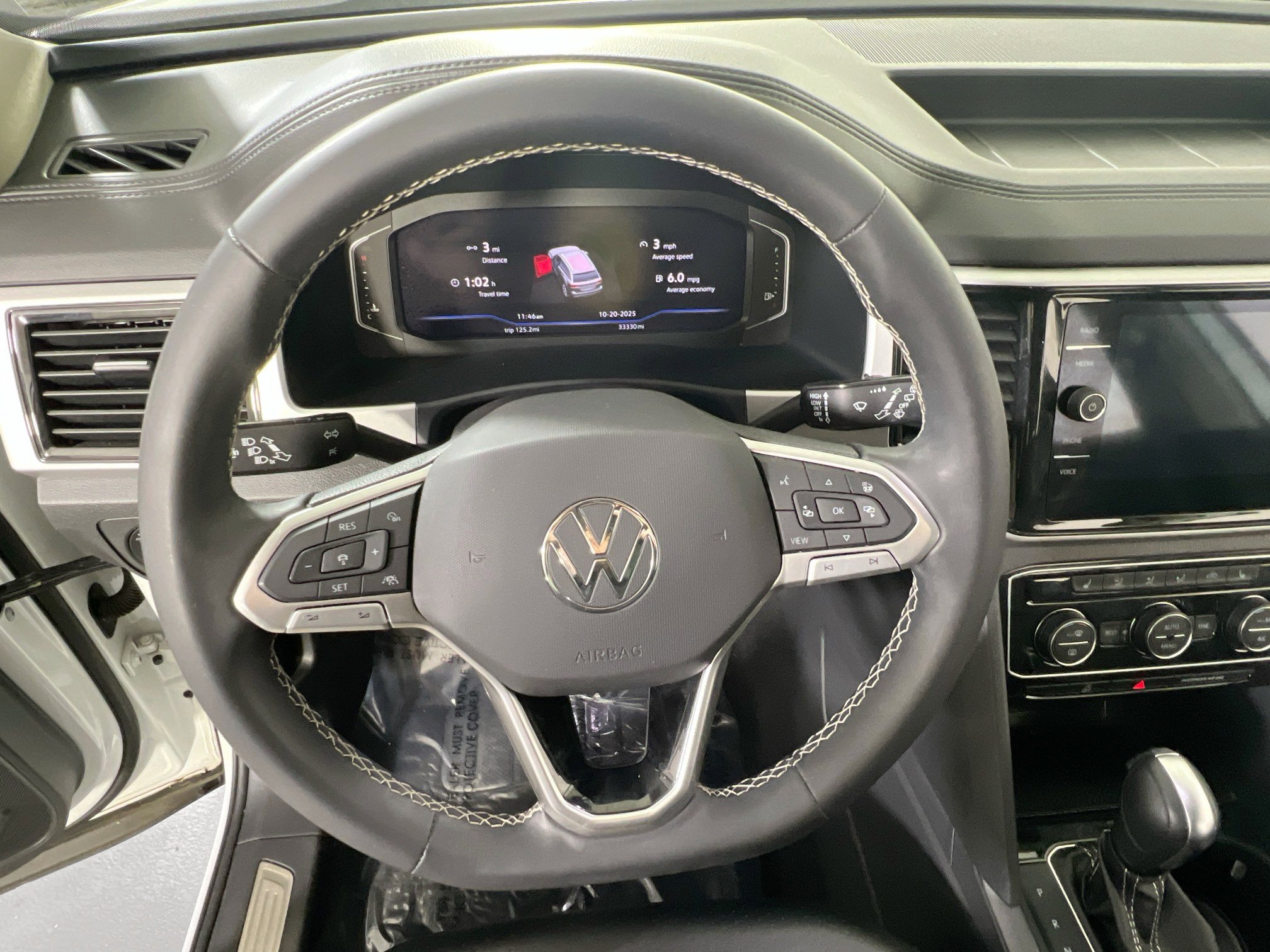 Used 2022 Volkswagen Atlas SEL image 11