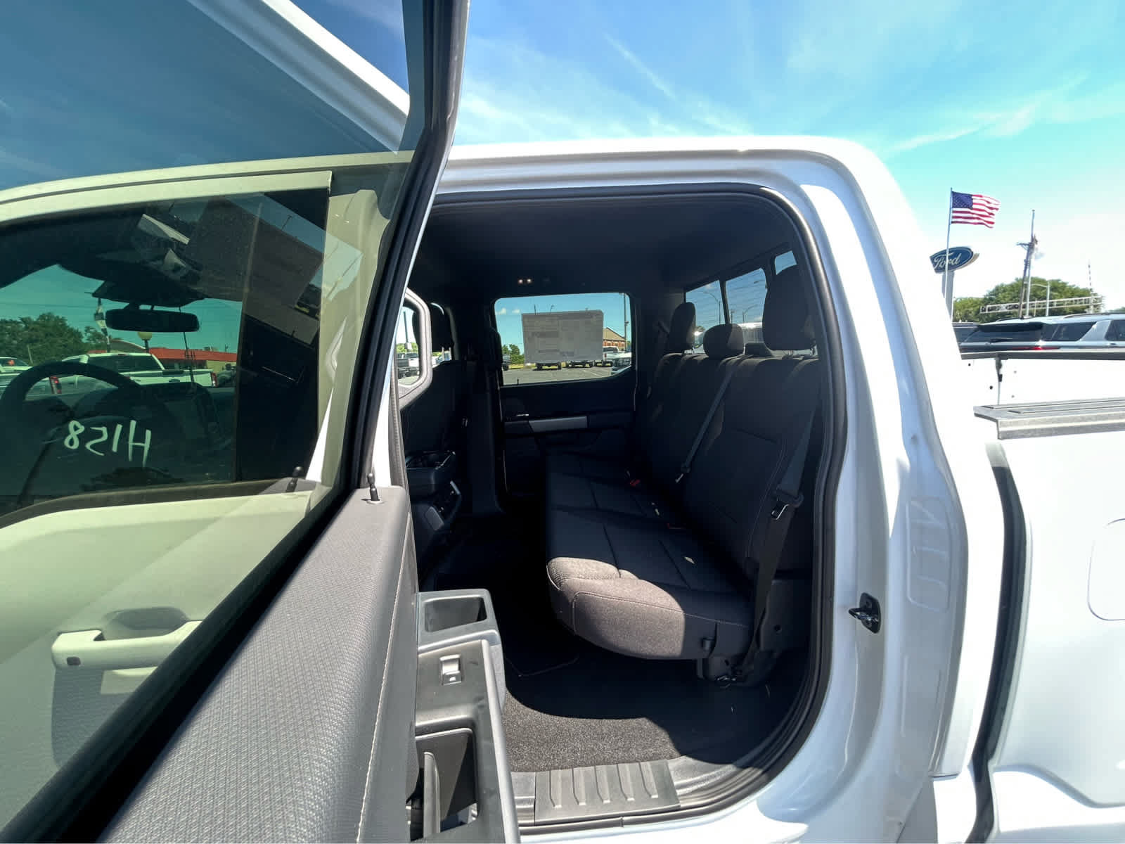 New 2026 Ford F150 XLT w/ Equipment Group 302A MID AWD/4WD image 8