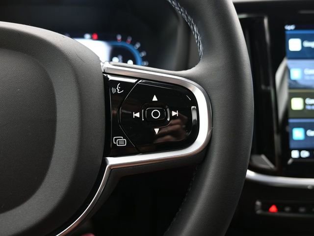 Used 2023 Volvo S60 B5 Plus w/ Climate Package image 24