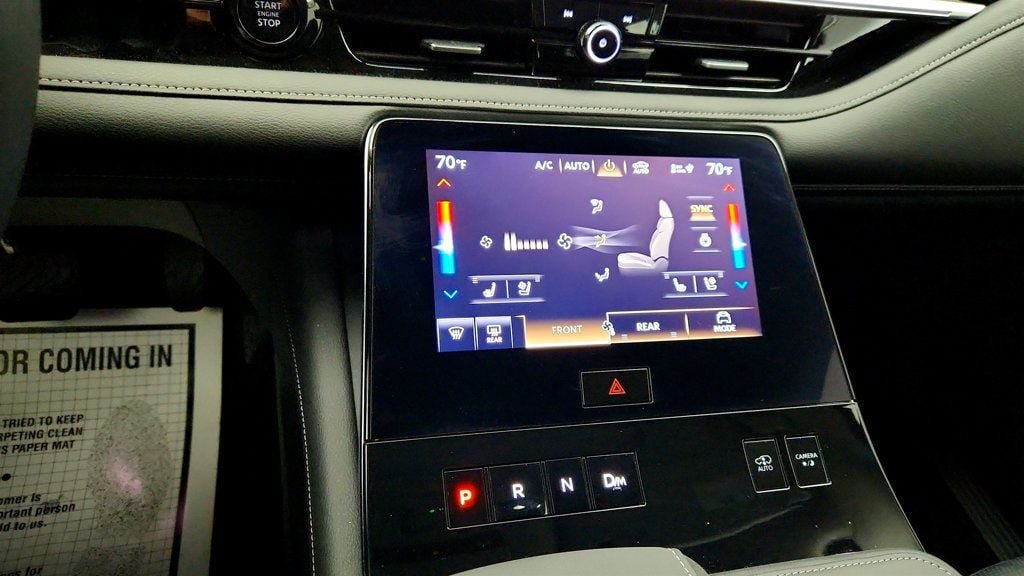 Used 2025 INFINITI QX80 Sensory w/ Premium Cargo Package AWD/4WD image 18
