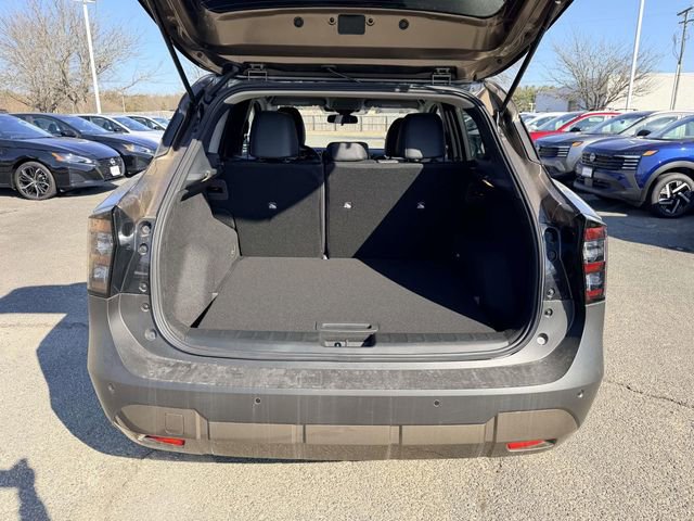 New 2026 Nissan Kicks SR w/ Cold Weather Package image 11