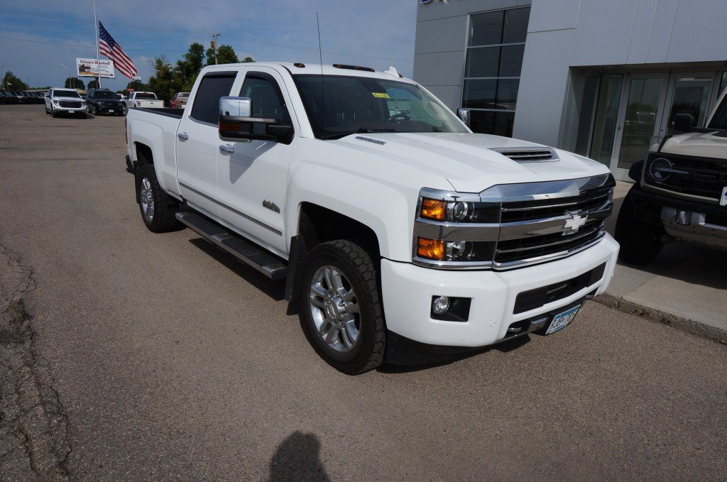 Used 2018 Chevrolet Silverado 2500 High Country w/ Duramax Plus Package AWD/4WD image 3