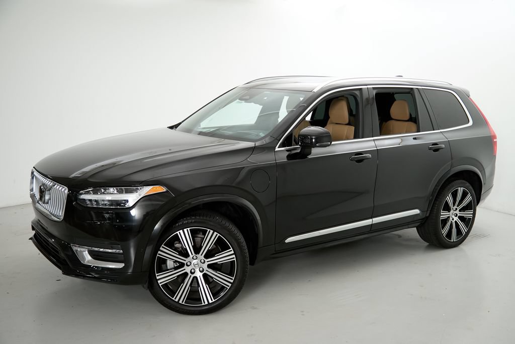 Used 2024 Volvo XC90 T8 Ultimate w/ Lounge Package AWD/4WD image 3