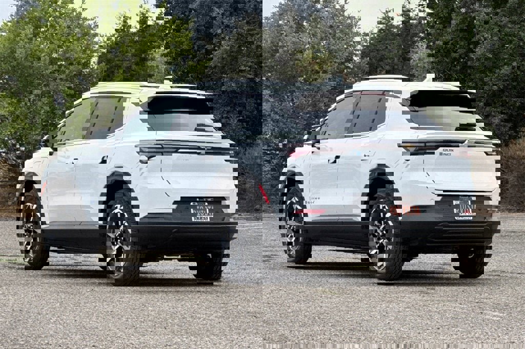 New 2026 Chevrolet Equinox EV LT image 6