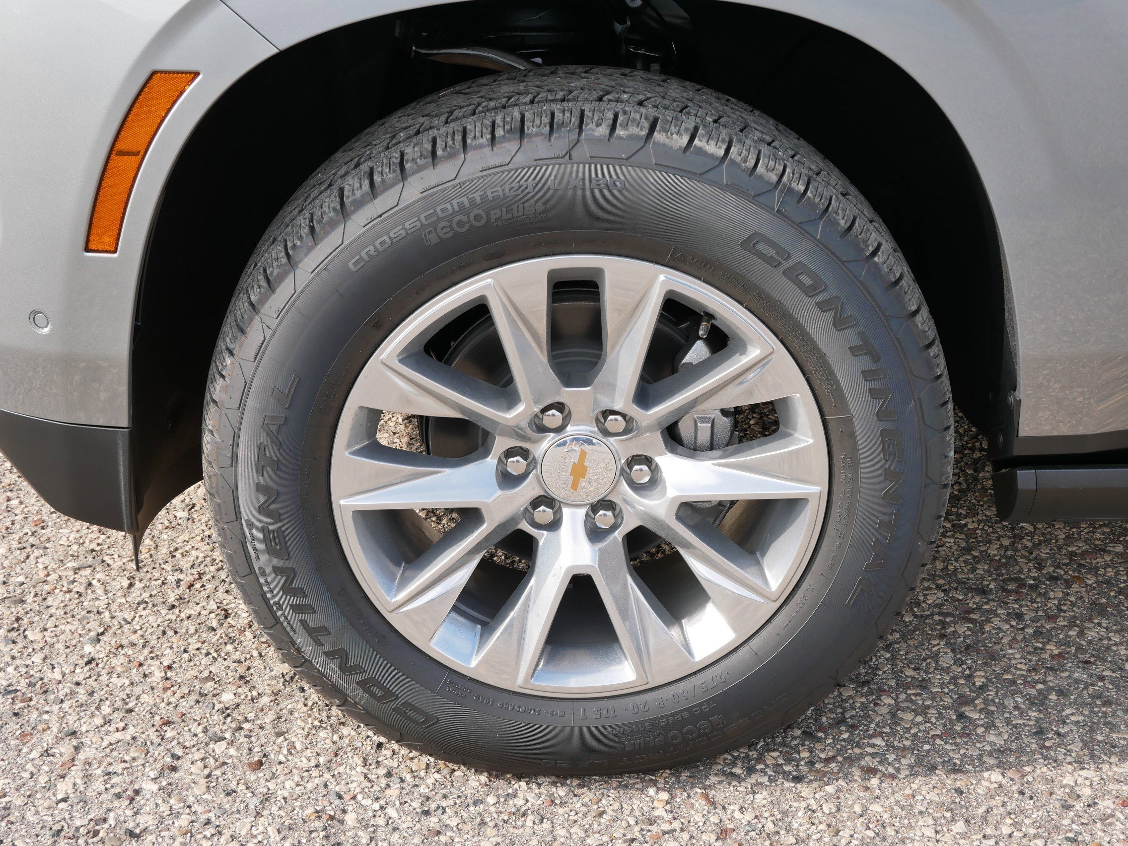 New 2025 Chevrolet Suburban Premier image 9