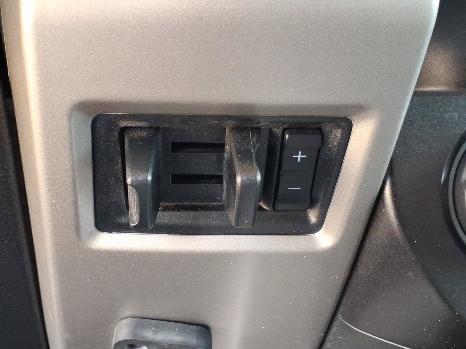 Used 2020 Ford F250 Lariat w/ Lariat Ultimate Package image 11
