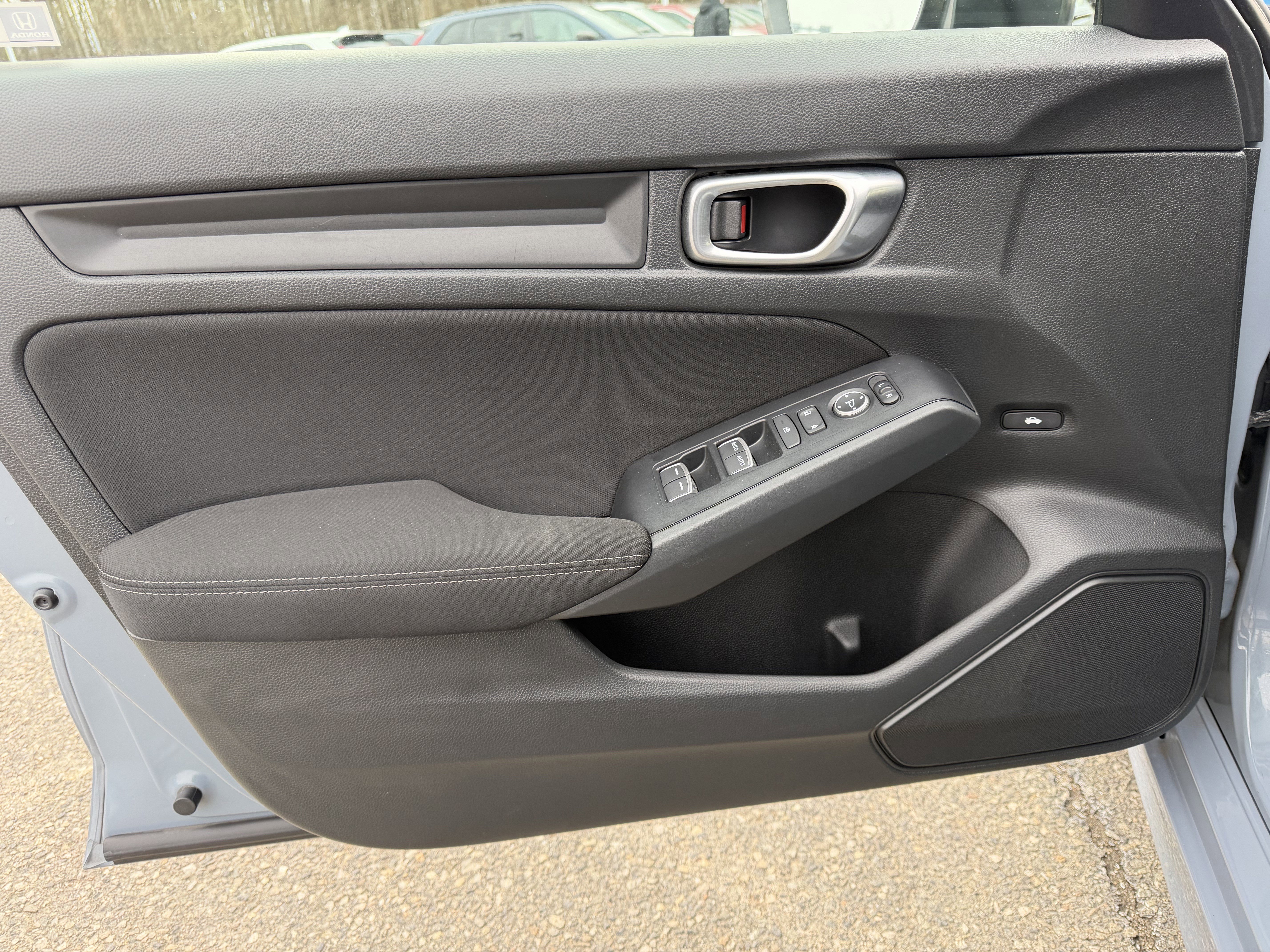 Used 2023 Honda Civic Sport image 11