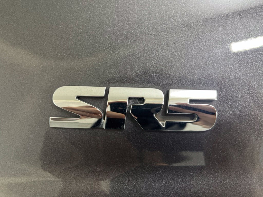 Used 2018 Toyota Tundra SR5 w/ SR5 Upgrade Package AWD/4WD image 42