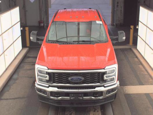 Used 2025 Ford F350 Lariat image 2
