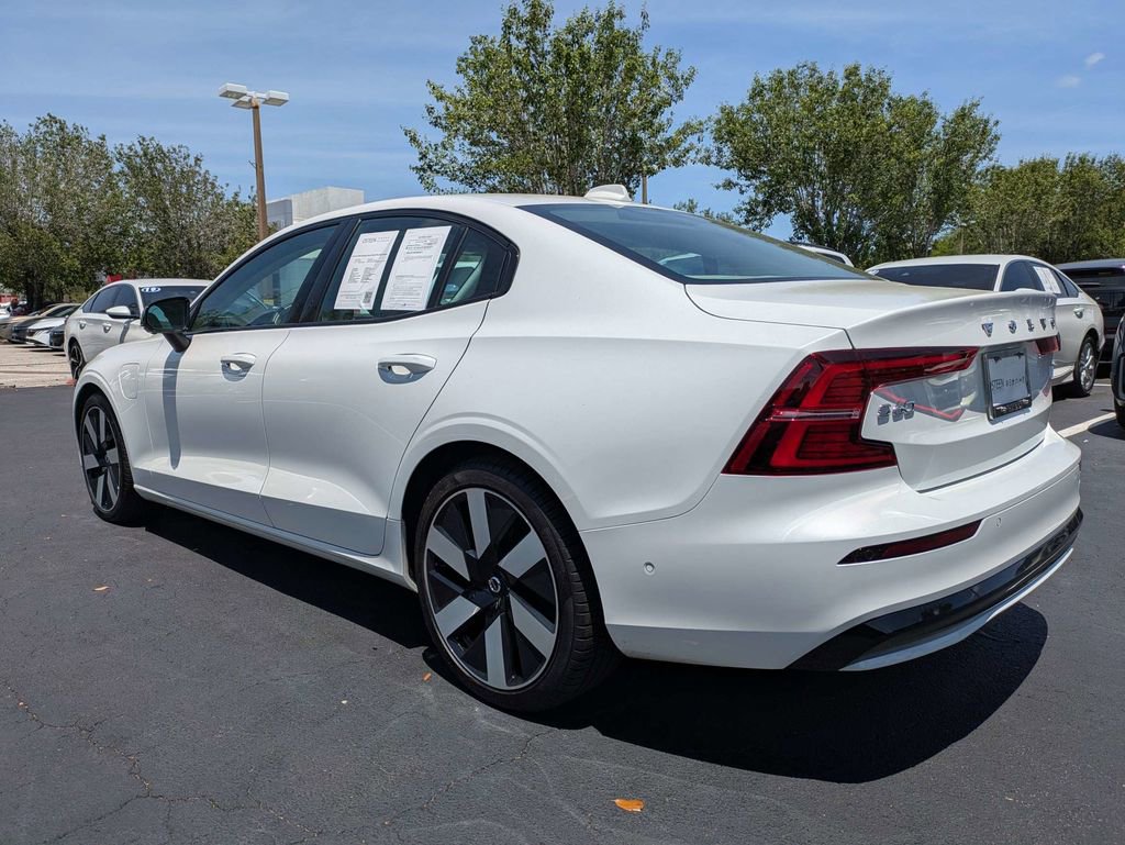 Used 2024 Volvo S60 T8 Plus w/ Climate Package image 4