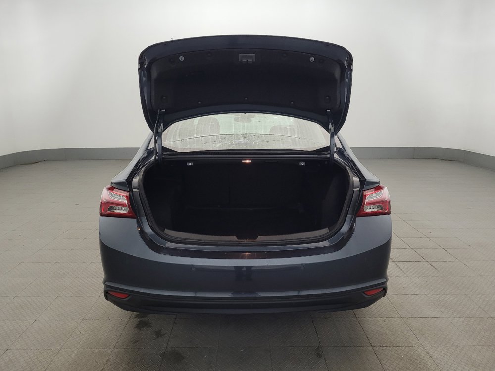 Used 2021 Chevrolet Malibu LT FWD image 29