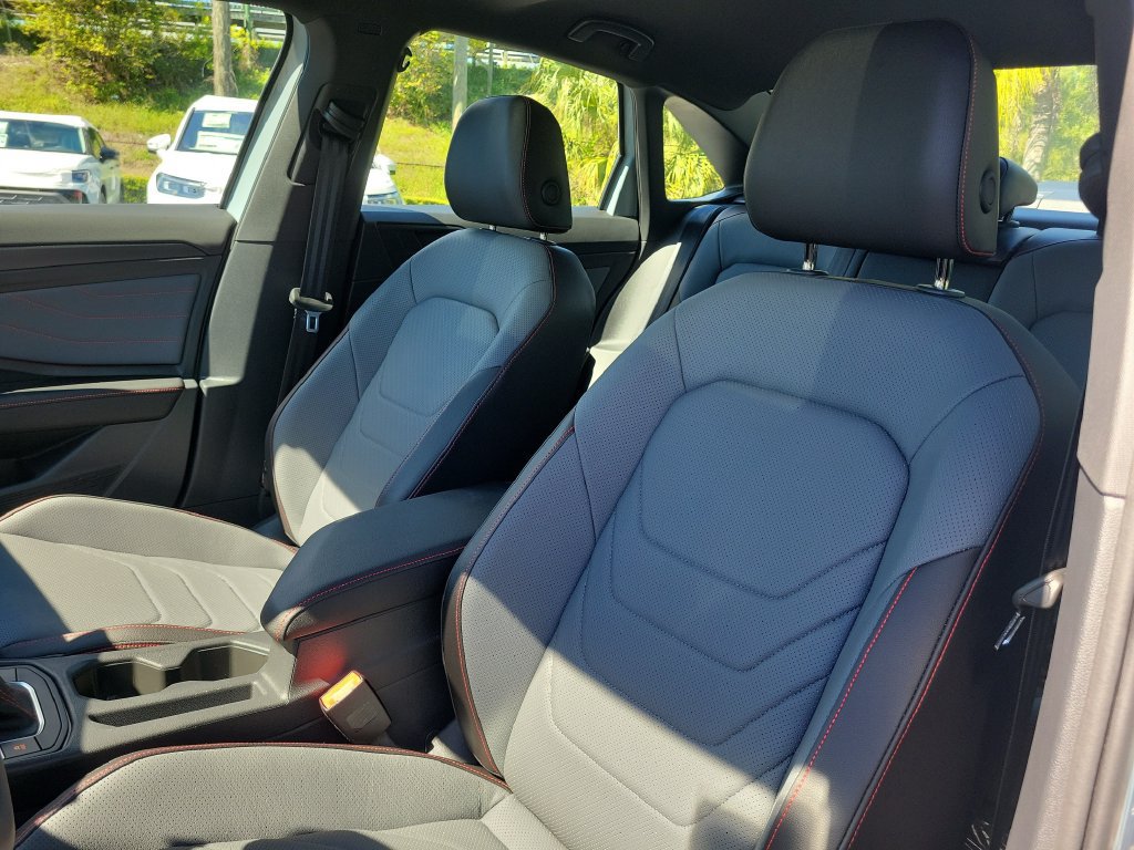 New 2027 Volkswagen Jetta GLI Autobahn FWD image 15
