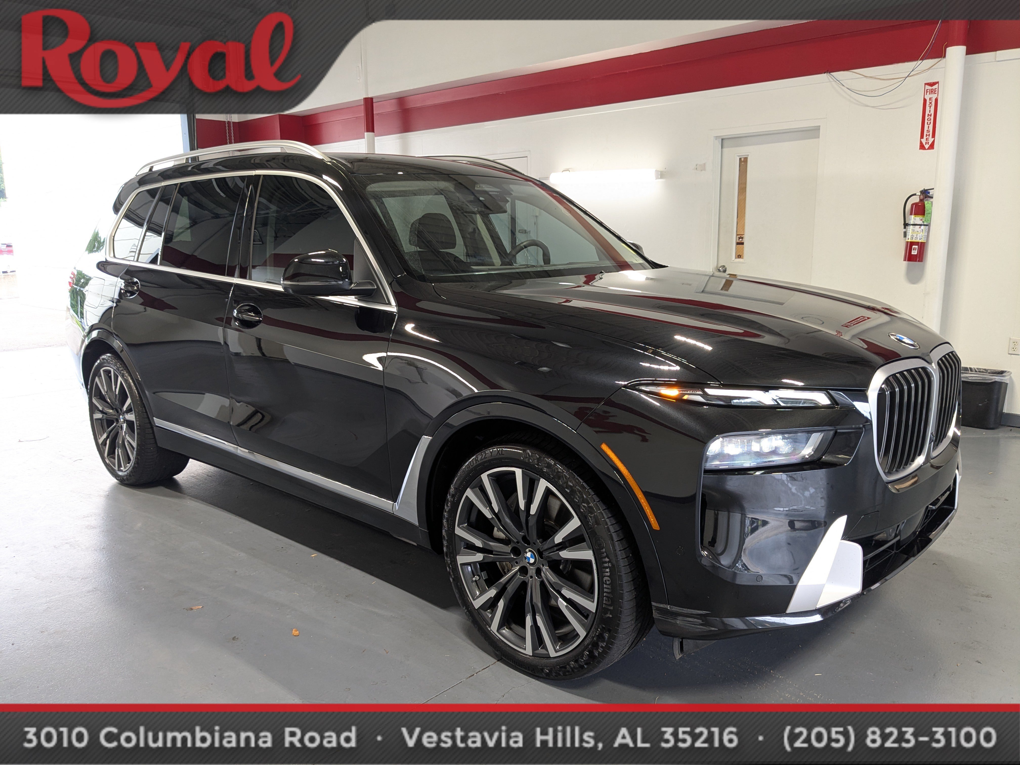 Used 2024 BMW X7 xDrive40i w/ Executive Package AWD/4WD image 5