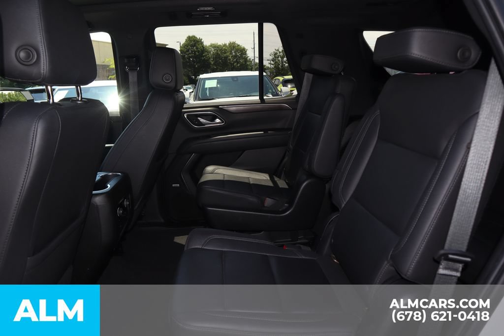 Used 2022 Chevrolet Tahoe Z71 w/ Z71 Off-Road Package AWD/4WD image 16