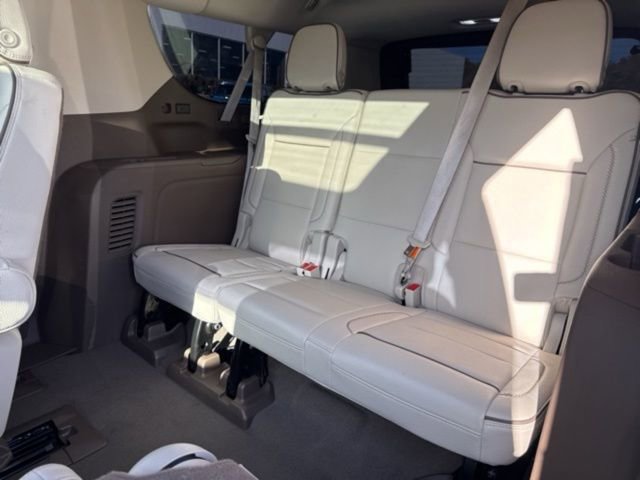 Used 2022 GMC Yukon XL Denali AWD/4WD image 37