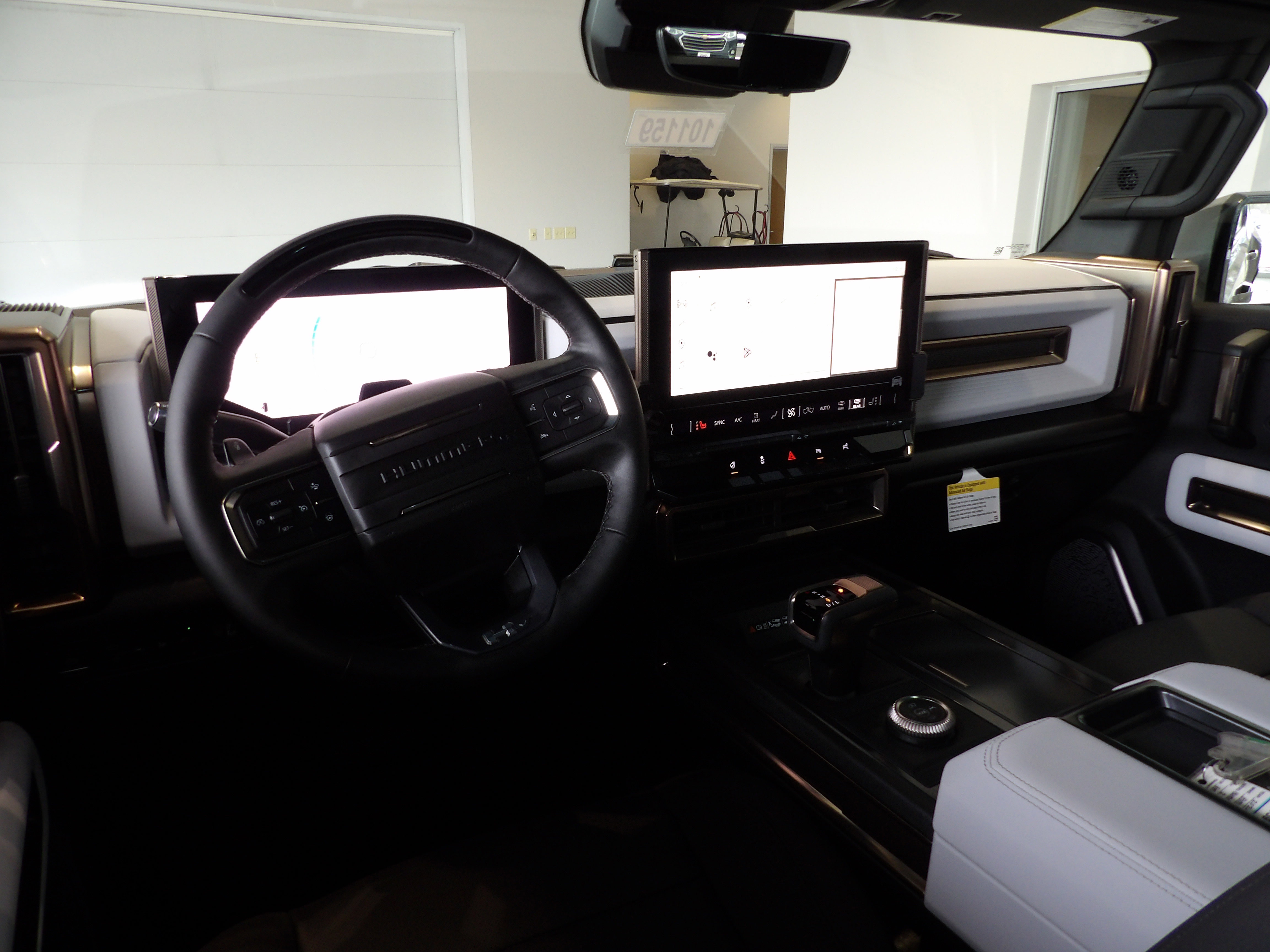 Used 2024 GMC Hummer EV 2X image 13