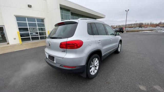 Used 2017 Volkswagen Tiguan Wolfsburg Edition image 9