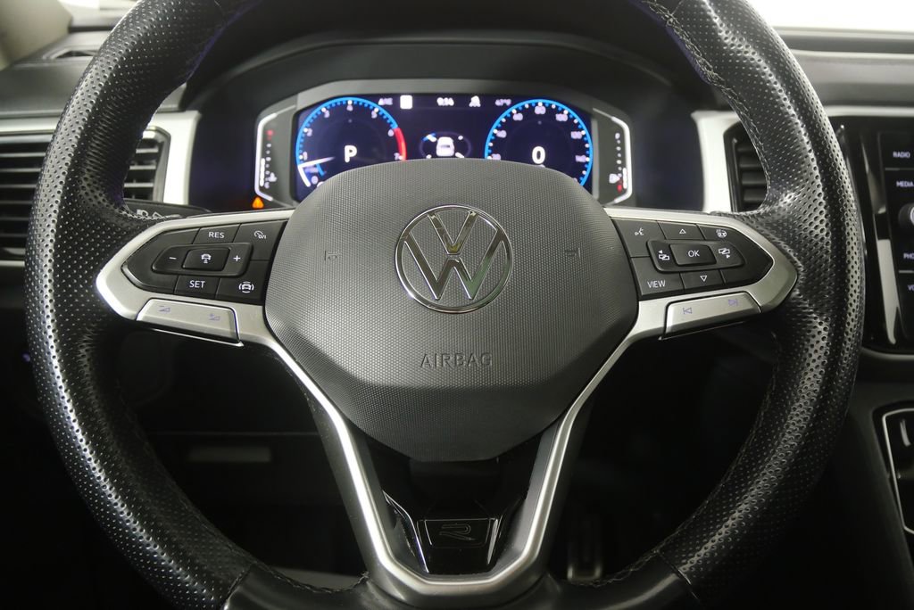 Used 2021 Volkswagen Atlas SEL R-Line image 18