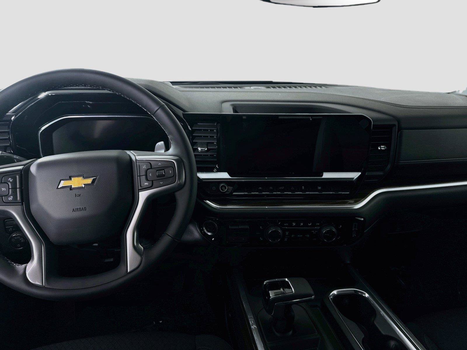 Used 2025 Chevrolet Silverado 1500 LT AWD/4WD image 2