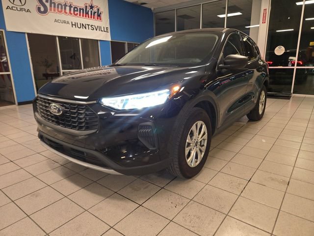 Used 2024 Ford Escape Active AWD/4WD image 4