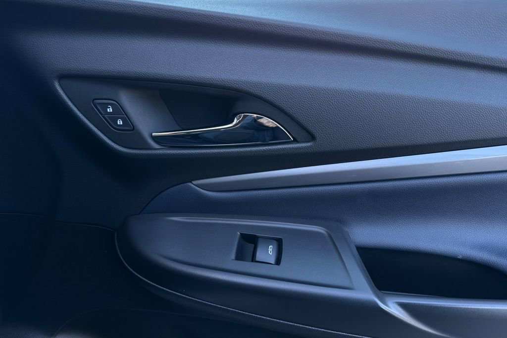 Certified 2023 Chevrolet Bolt EUV LT w/ Convenience Package image 20