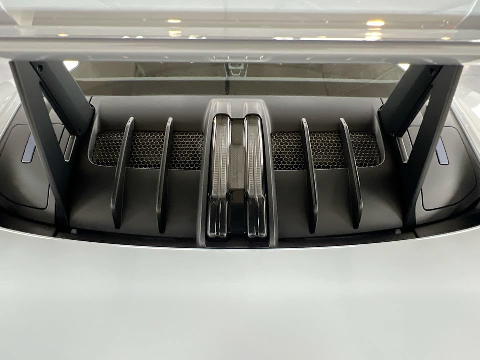 Certified 2024 Porsche 911 GT3 RS RWD image 25