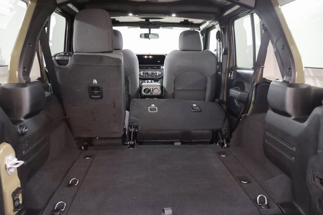 Used 2025 Jeep Wrangler Sport image 23