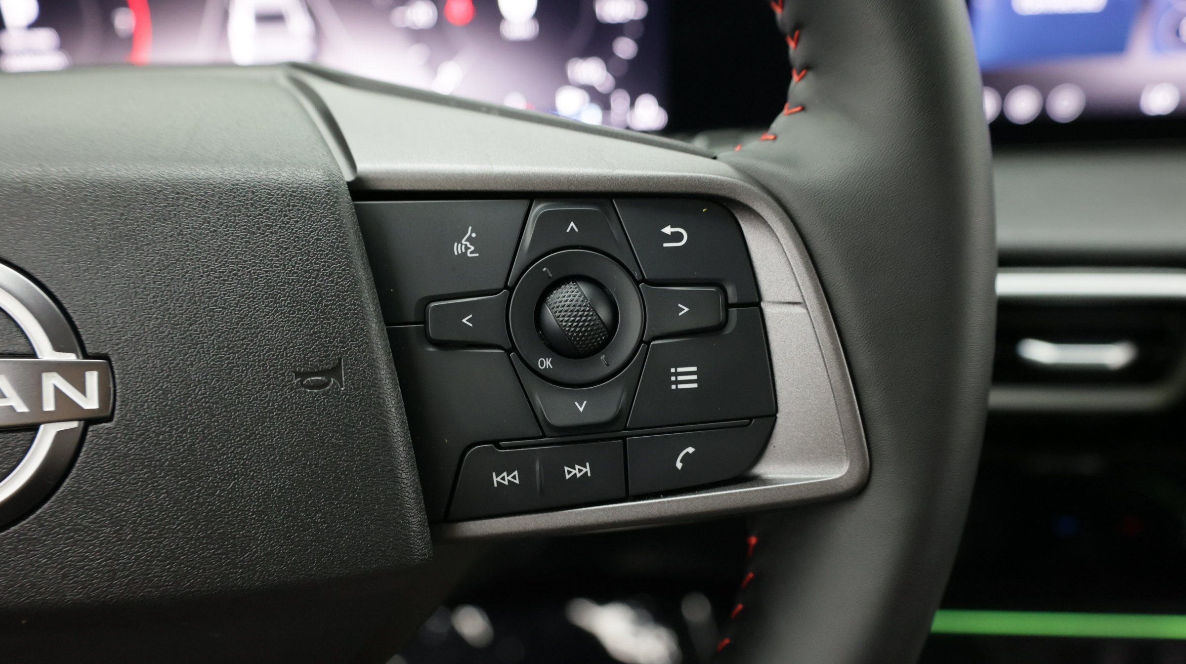 Used 2026 Nissan Sentra SR w/ Floor Mat Package FWD image 25