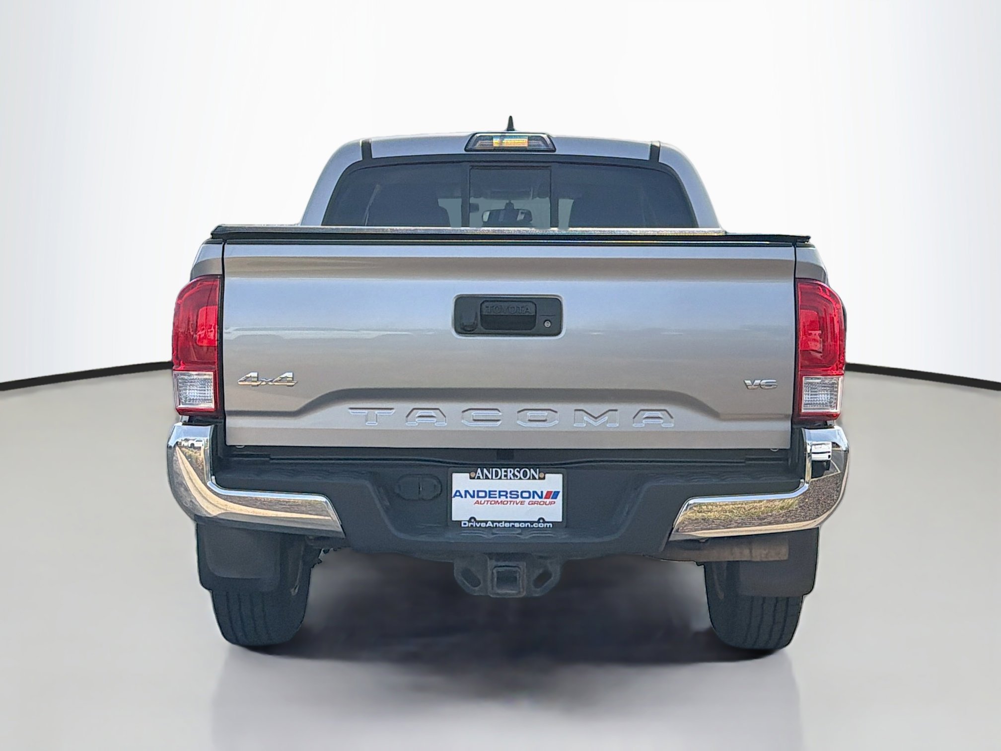 Used 2017 Toyota Tacoma SR5 w/ Tow Package image 16