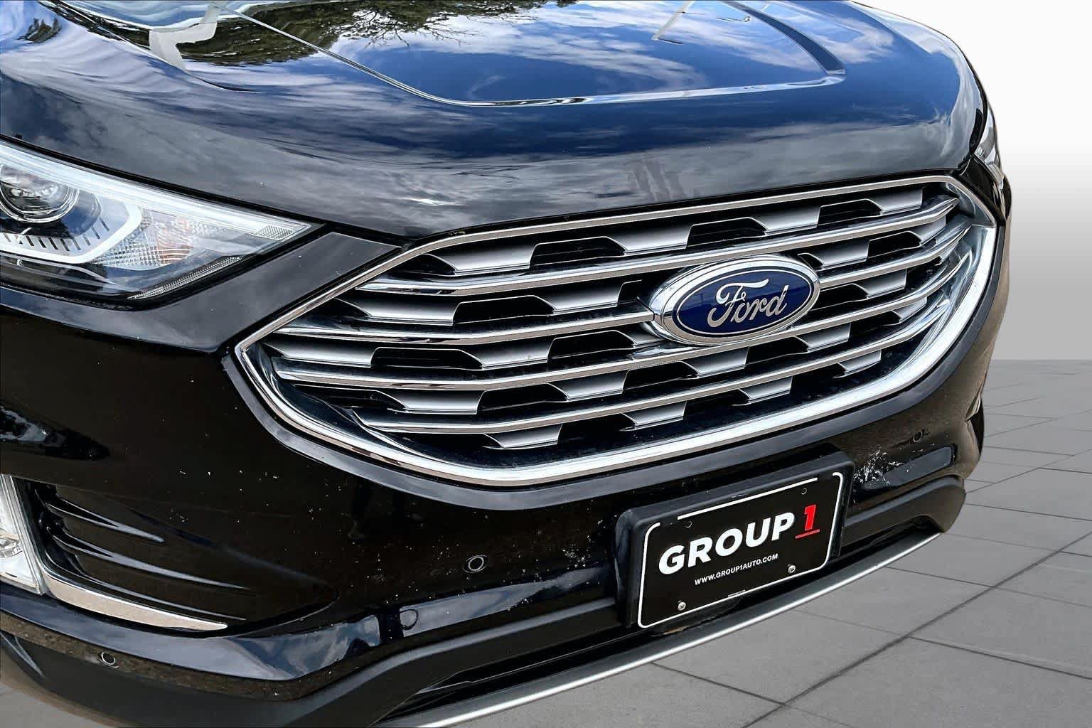 Used 2022 Ford Edge Titanium AWD/4WD image 36