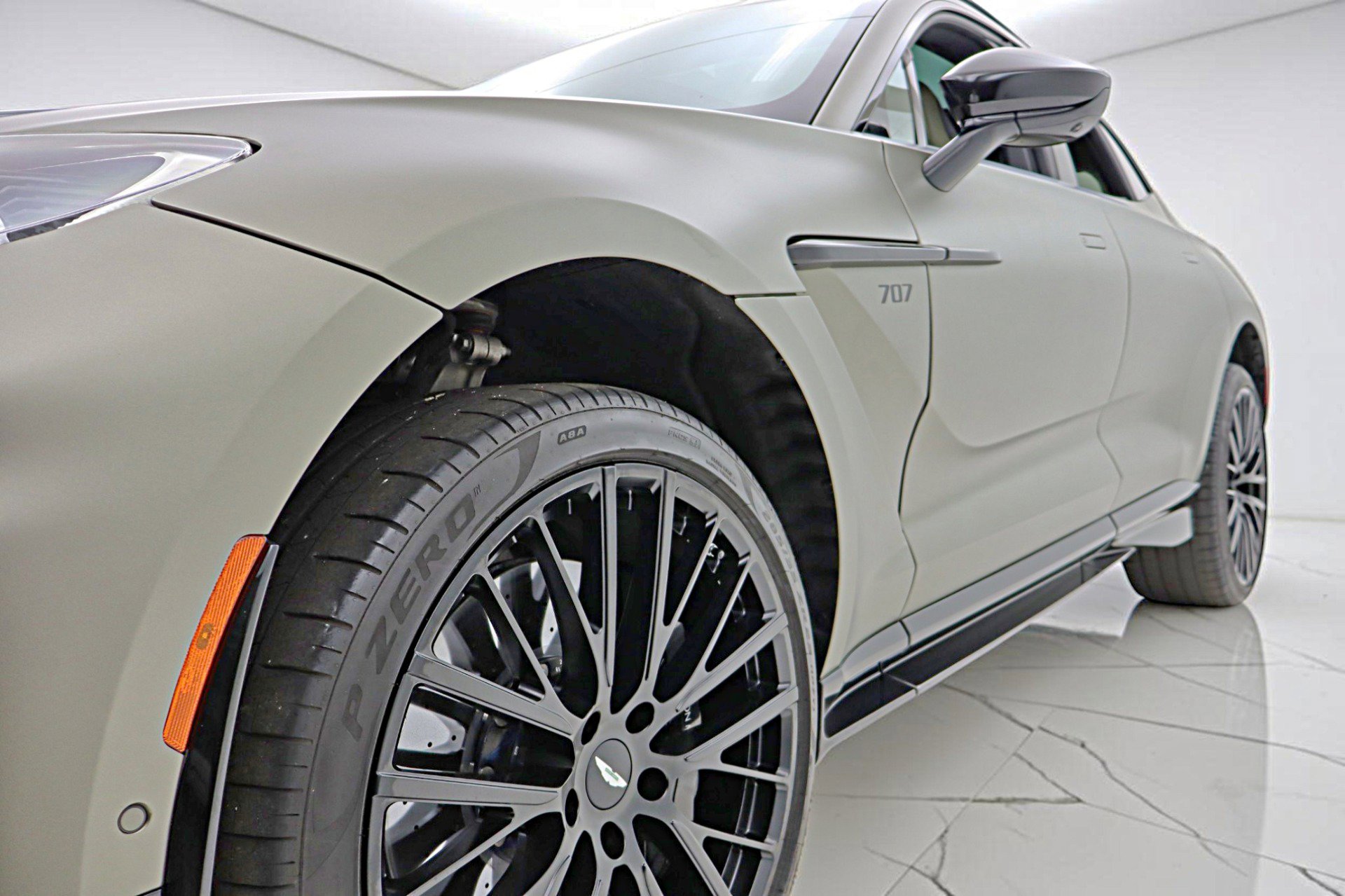 Used 2023 Aston Martin DBX 707 image 19