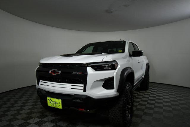 Used 2024 Chevrolet Colorado ZR2 w/ Safety Package image 6