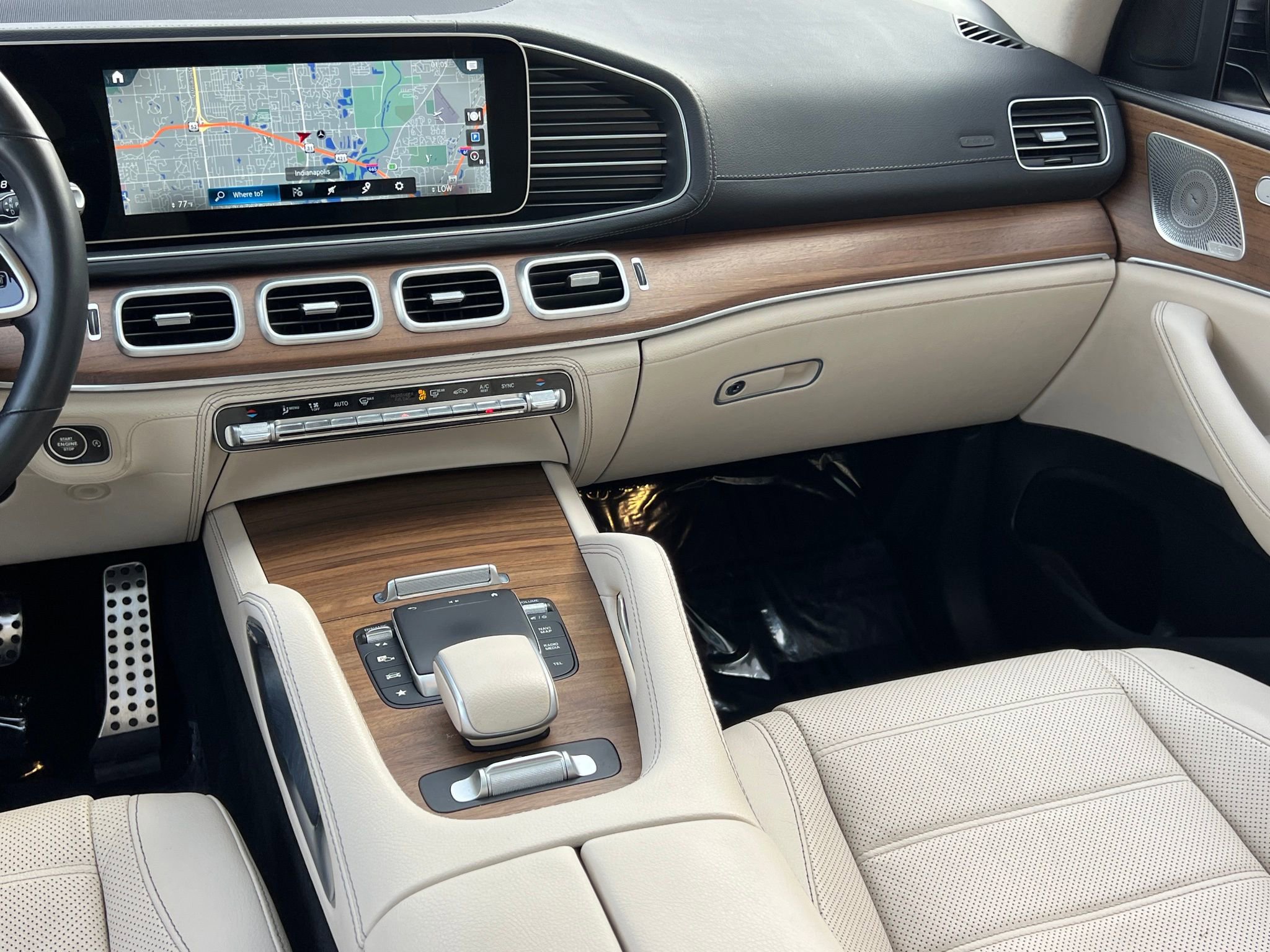 Used 2023 Mercedes-Benz GLS 580 4MATIC image 29