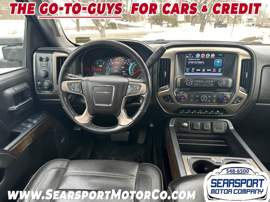Used 2018 GMC Sierra 2500 Denali w/ Duramax Plus Package AWD/4WD image 9