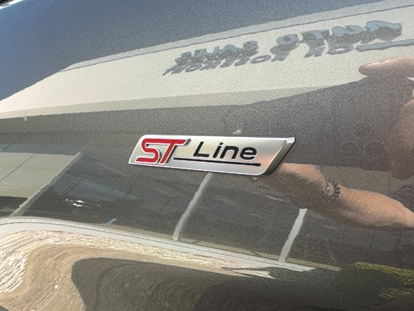 Used 2023 Ford Explorer ST-Line AWD/4WD image 32