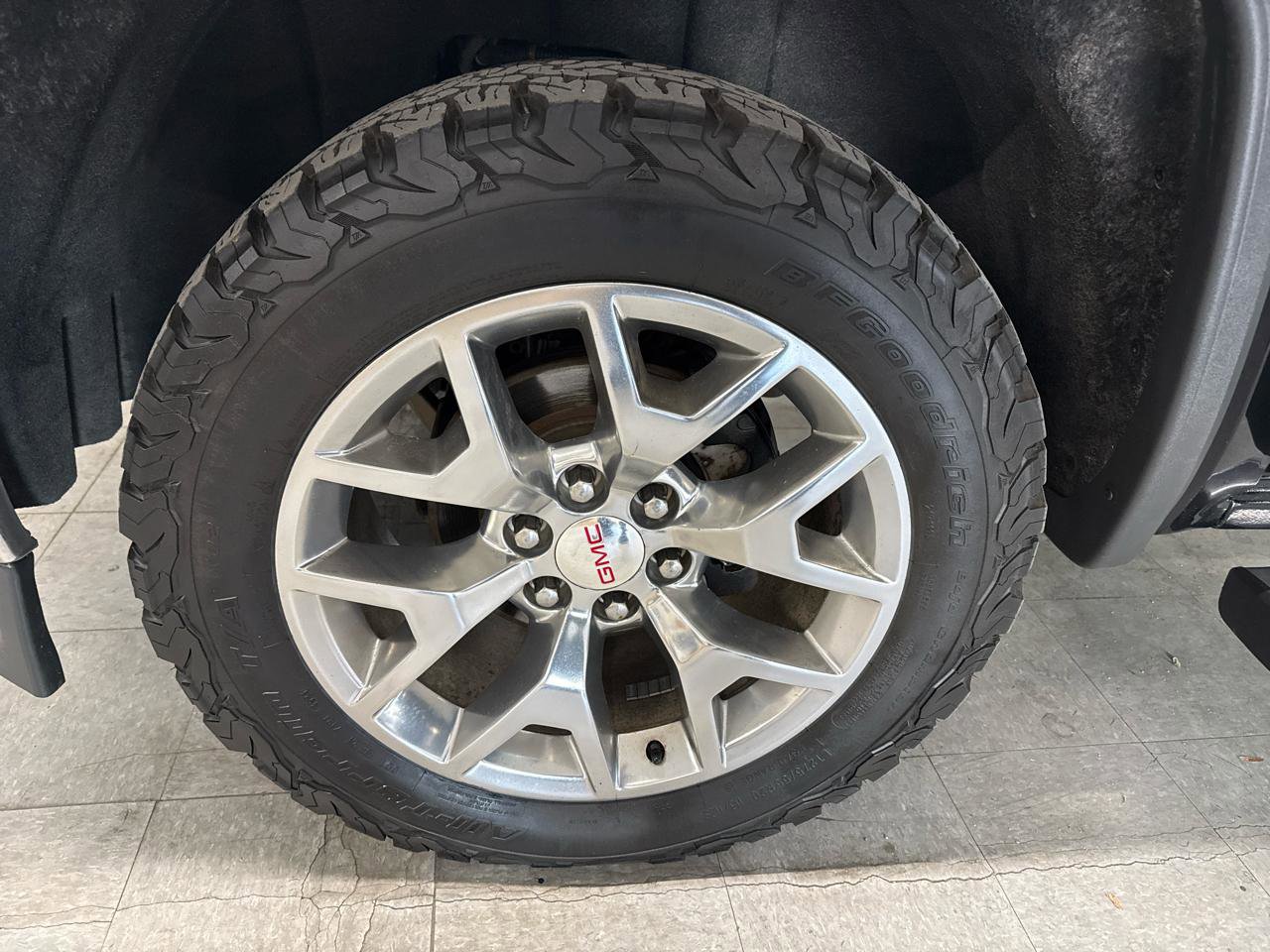 Used 2015 GMC Sierra 1500 SLT w/ SLT Crew Cab Value Package image 61