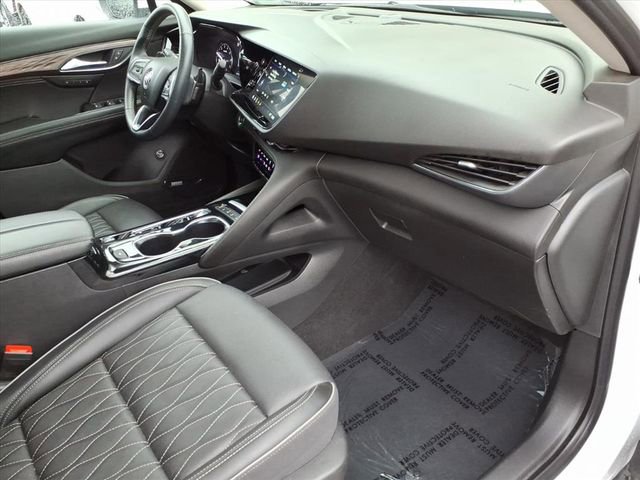 Used 2022 Buick Envision Avenir w/ Technology Package II image 24