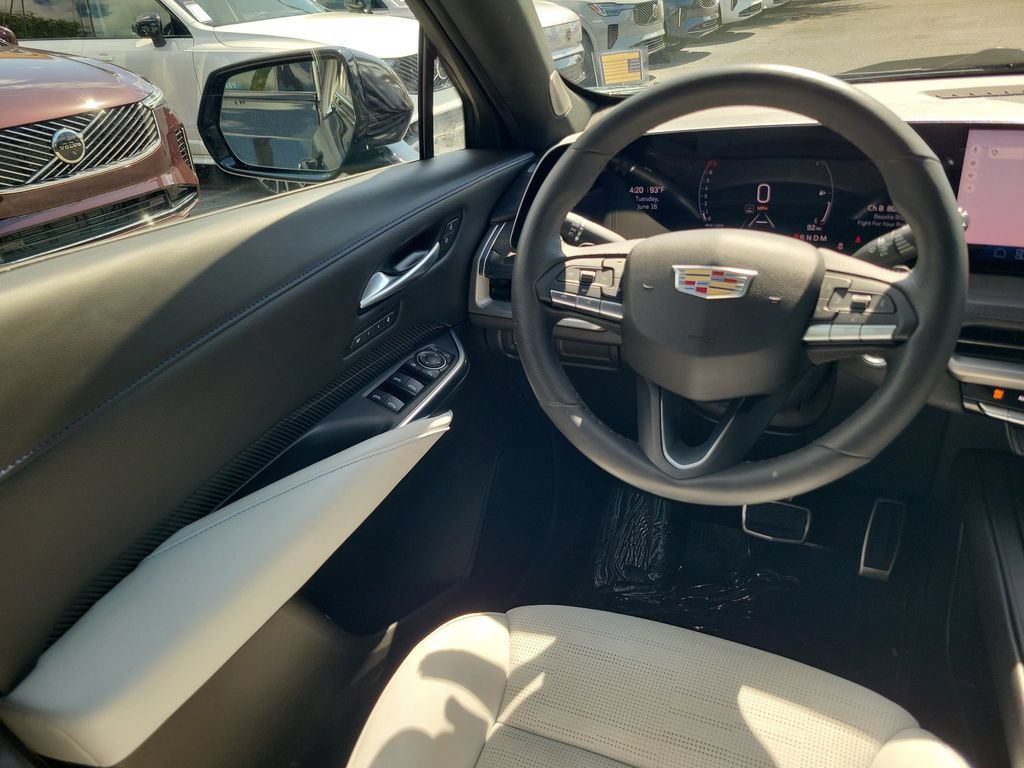 Used 2024 Cadillac XT4 Sport FWD image 16
