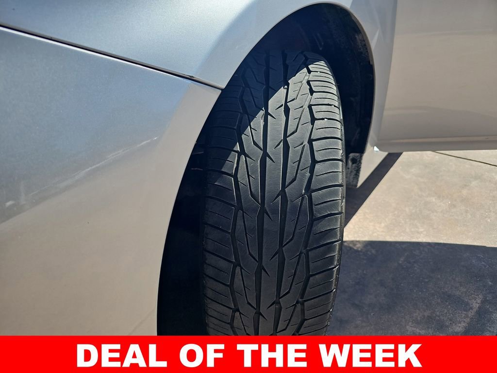 Used 2015 Toyota Prius Five image 34