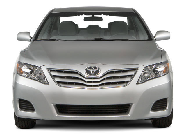 Used 2010 Toyota Camry LE FWD image 4