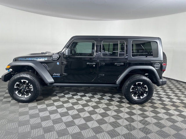 Certified 2024 Jeep Wrangler Unlimited Rubicon 4xe w/ Technology Group AWD/4WD image 28