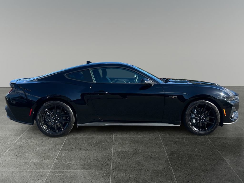 Used 2025 Ford Mustang GT Premium RWD image 9