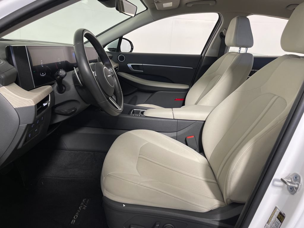 Certified 2025 Hyundai Sonata SEL FWD image 12