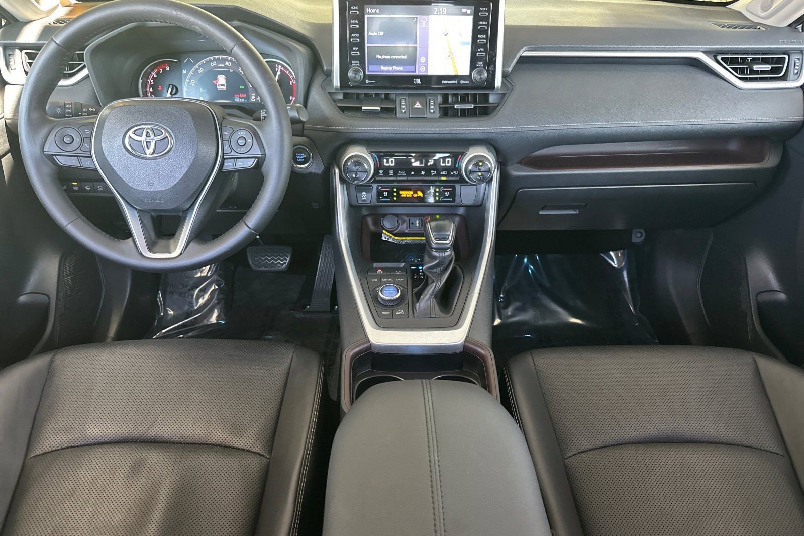 Used 2019 Toyota RAV4 Limited w/ Advanced Technology Package AWD/4WD image 17