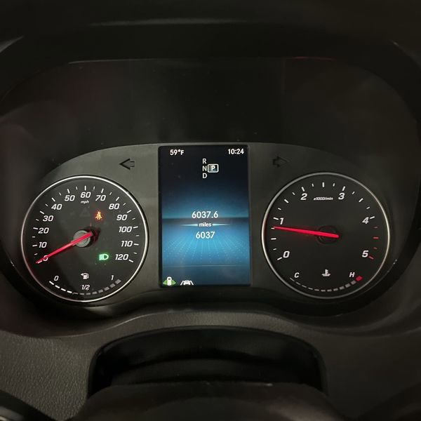 Used 2024 Mercedes-Benz Sprinter 2500 image 23